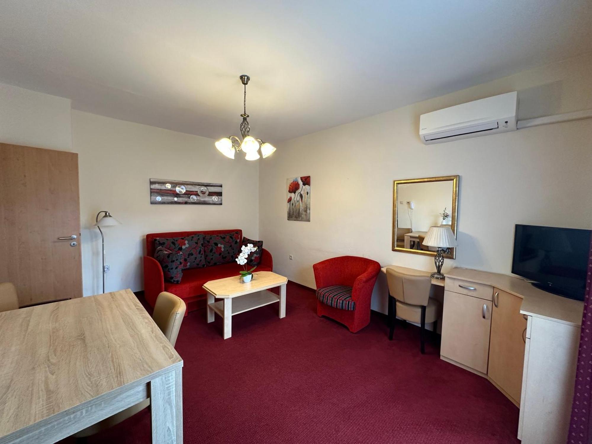Siesta Club Apartman Harkany Exterior photo