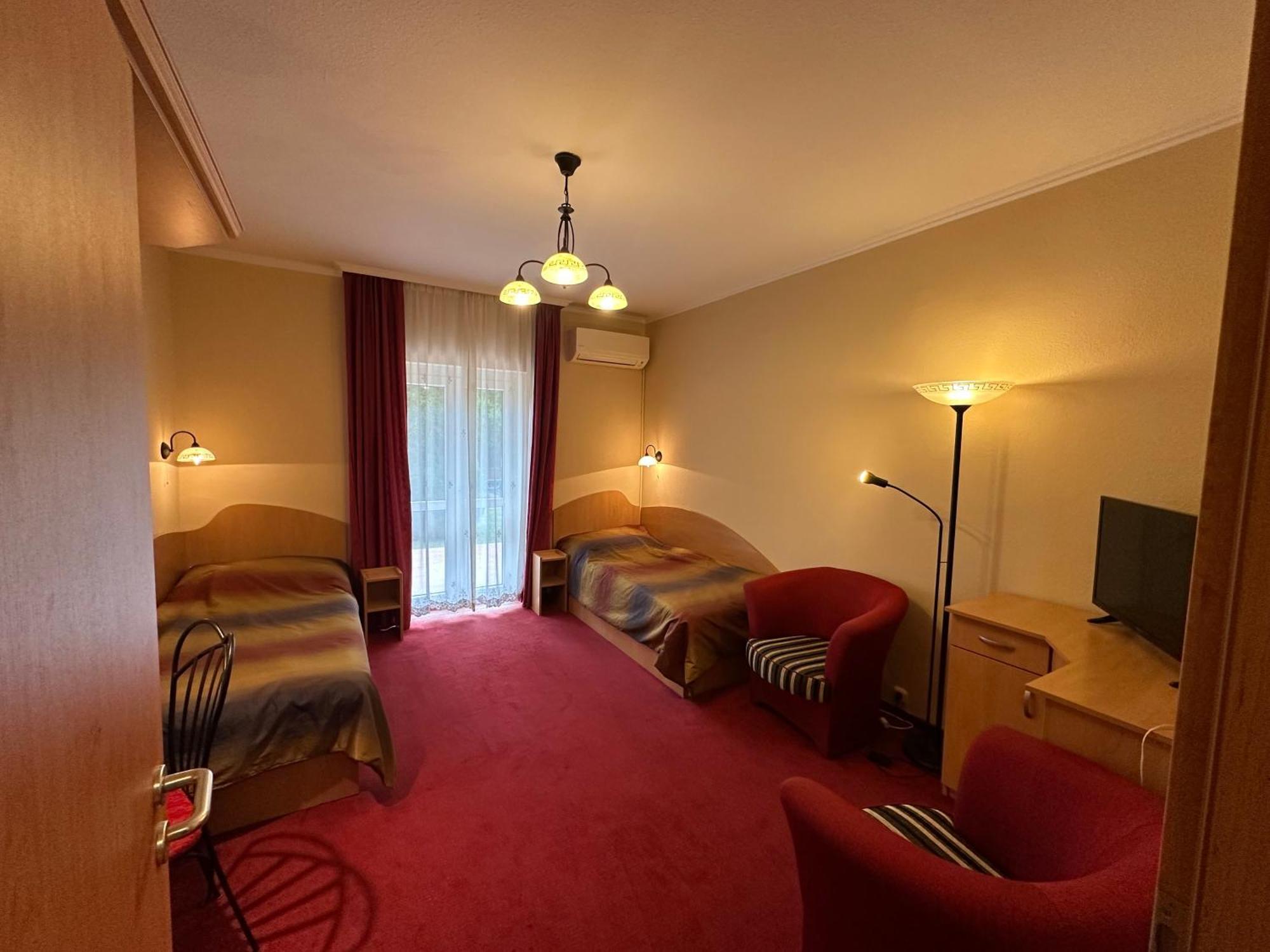 Siesta Club Apartman Harkany Exterior photo